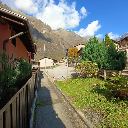 La Casa Di Gabriele By World アパート Bondone